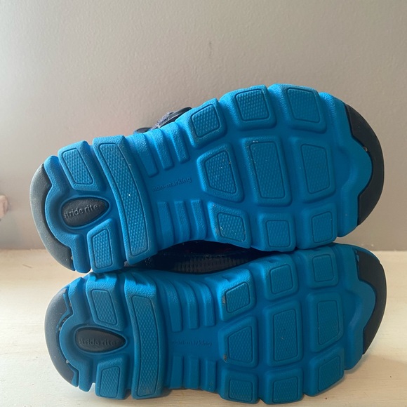 Stride Rite Red and Blue Spider-Man Kids Rain & Snow Boots - Picture 3 of 4